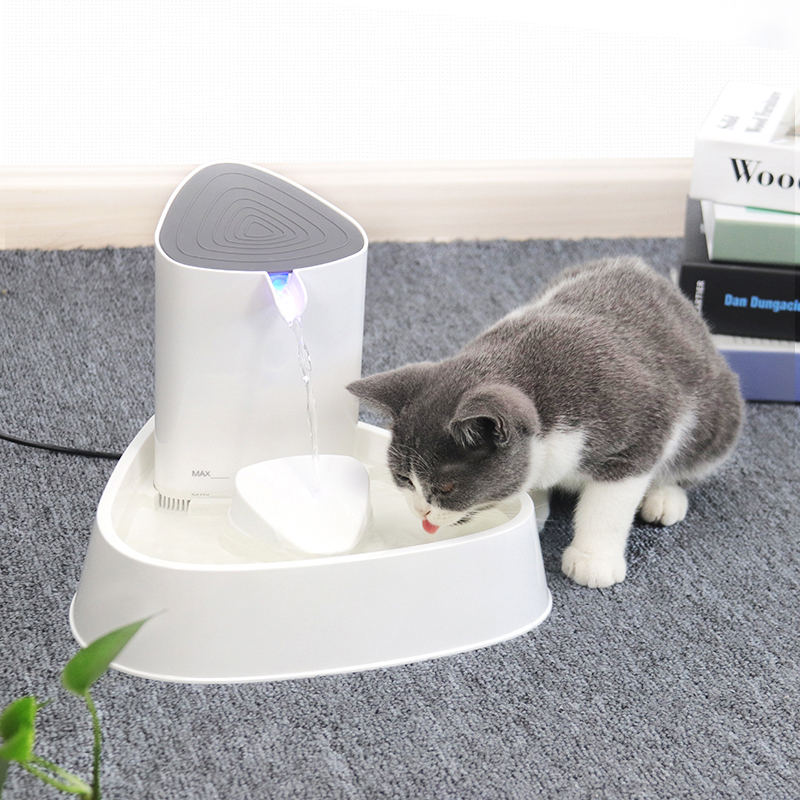 Dog Cat Drinking Fountain with Multi-stage Filtration System
