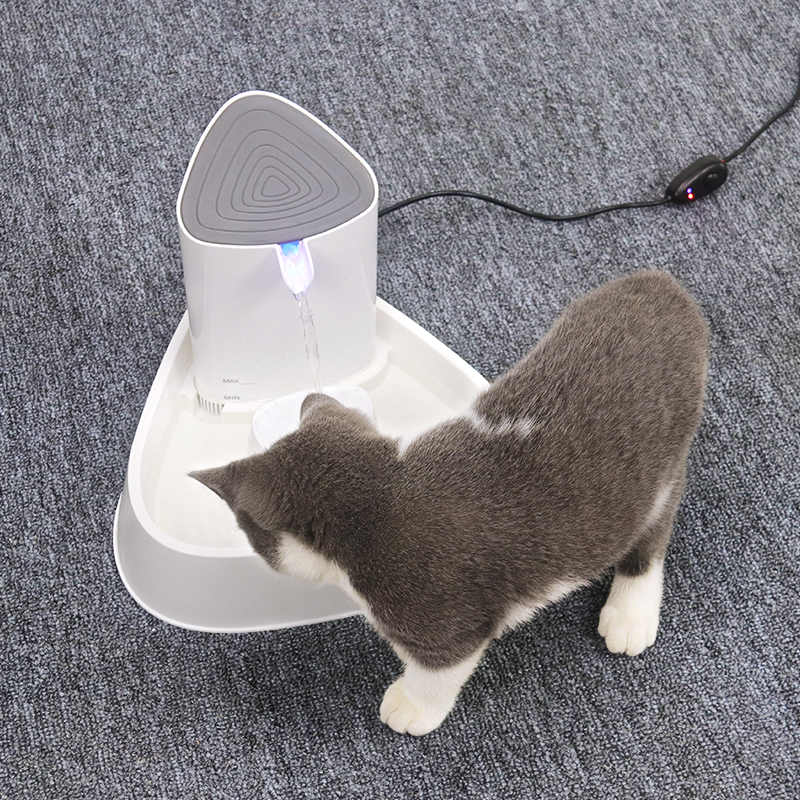 Dog Cat Drinking Fountain with Multi-stage Filtration System